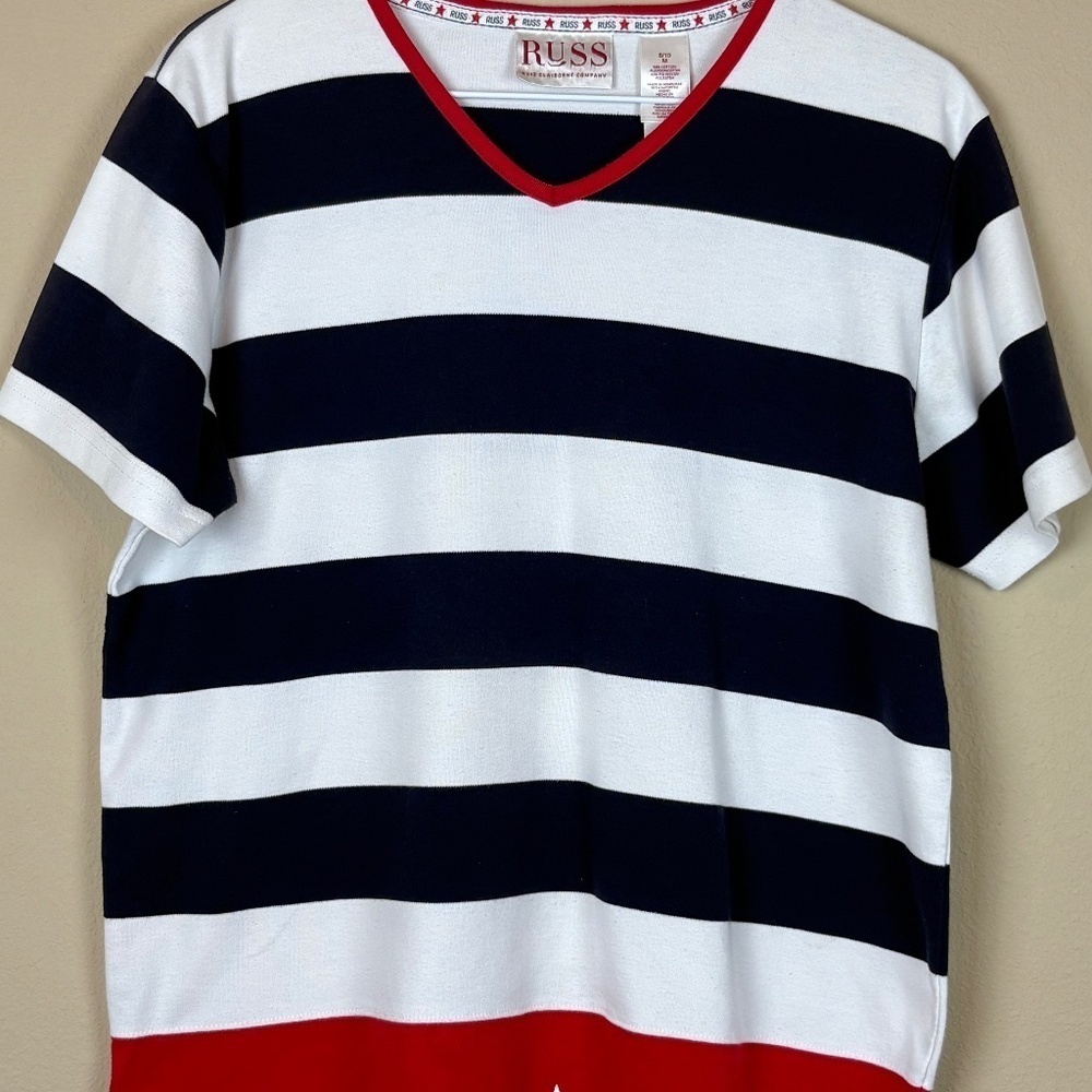 Russ by Liz Claiborne Navy/White/Red Striped Shirt with Star Accents; Size M